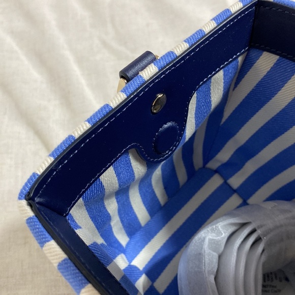 Kate Spade Flutter Fly (Butterfly) Picnic Basket Crossbody in Blue - Picture 10 of 16
